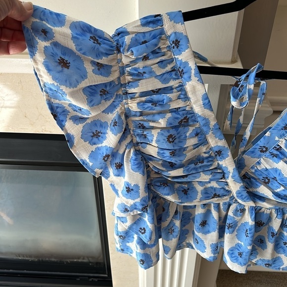 Entro Blue Floral Ruffle Top Size Large NWT - Picture 2 of 10
